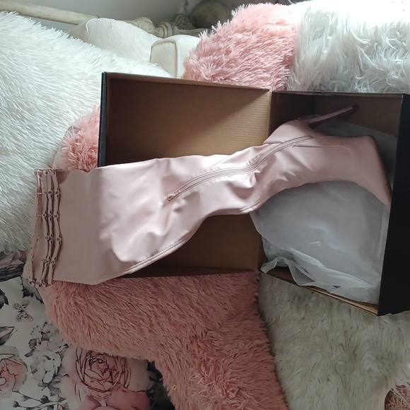 *NWOT 🩷 Thigh High Boots Blush Size 8 - Picture 8 of 8